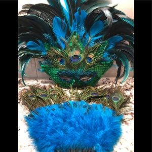 Mardis Gras Peacock Feather Mask & Fan